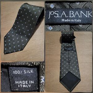 JOS. A. BANK Silk Tie Preppy Necktie Designer Geometric Made In Italy